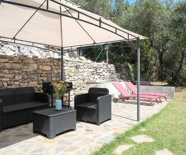 Alojamento de Acomodação e Pequeno-almoço San Pietro Porto Venere